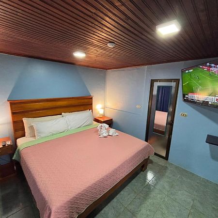 Pura Vida Aparment - Downtown La Fortuna ภายนอก รูปภาพ