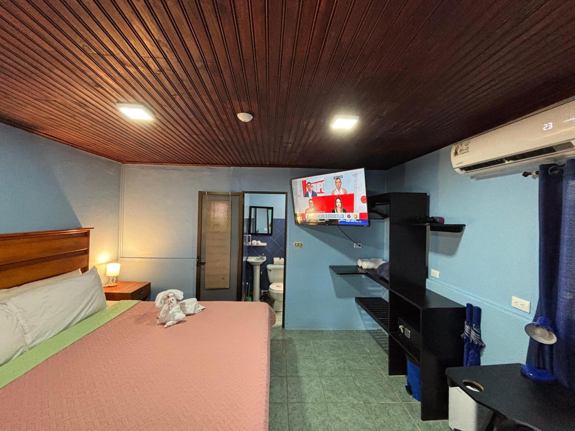 Pura Vida Aparment - Downtown La Fortuna ภายนอก รูปภาพ