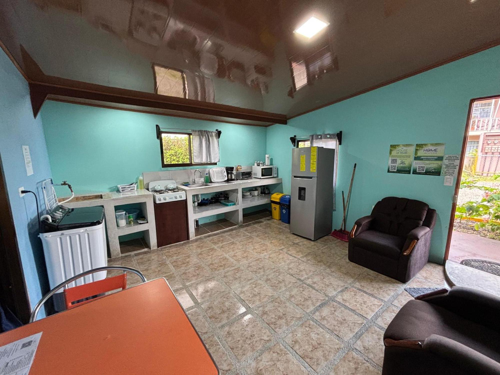 Pura Vida Aparment - Downtown La Fortuna ภายนอก รูปภาพ