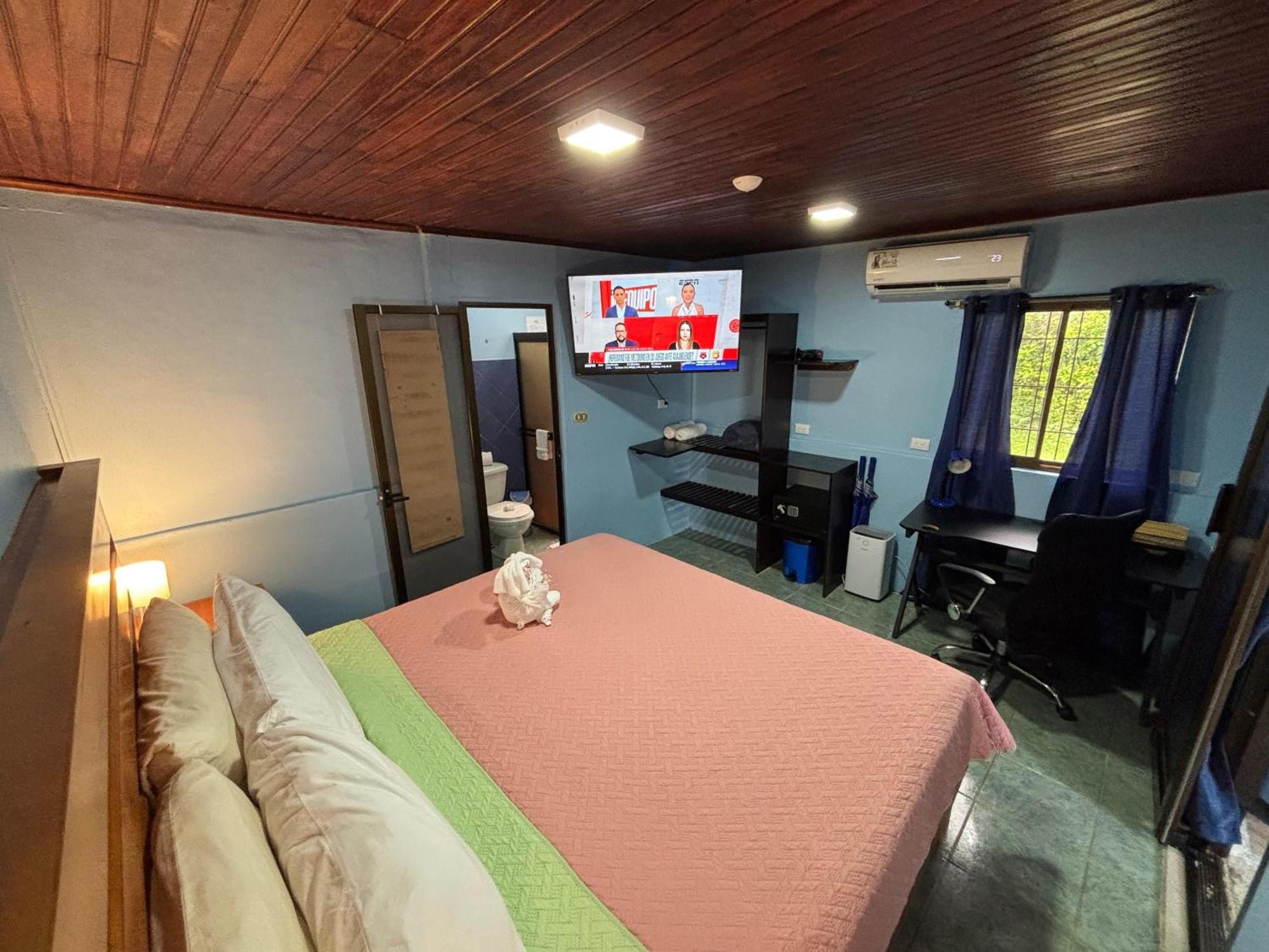 Pura Vida Aparment - Downtown La Fortuna ภายนอก รูปภาพ